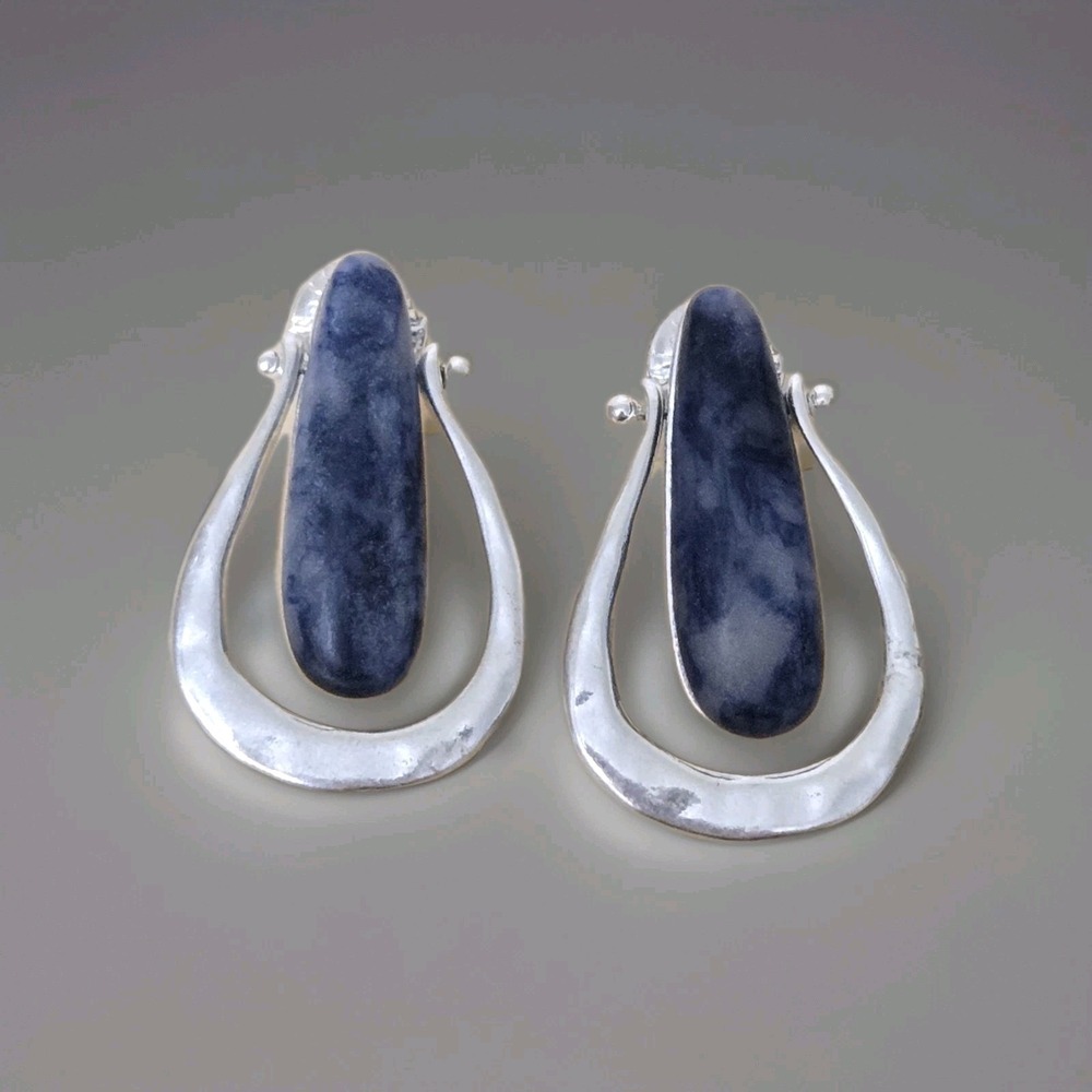 Robert Lee Morris SOHO Sodalite Stone Silver Tone Dangle Tear Drop Earrings Vtg